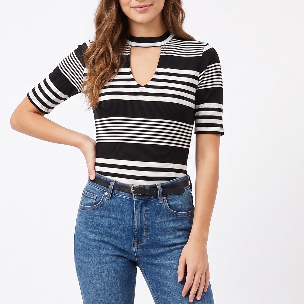 Derek Heart Bodysuit Womens L Black White Striped Ribbed Keyhole Excellent